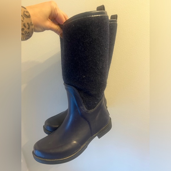 Ugg rainboots - Picture 3 of 6